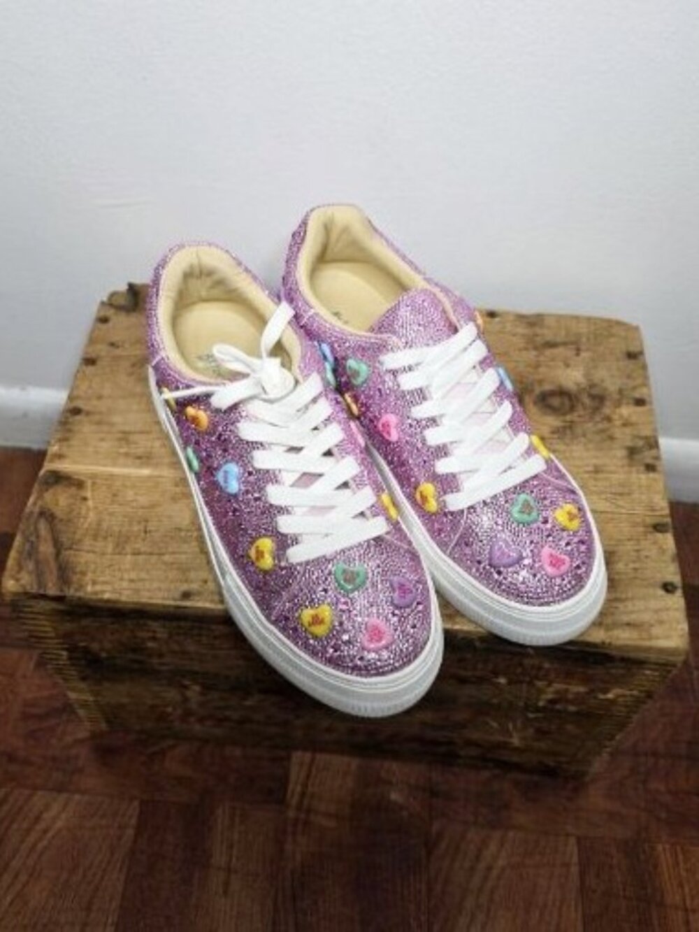 Betsey Johnson $109 Sidny Pink Multi Conversations Hearts Sz 10 NIB!